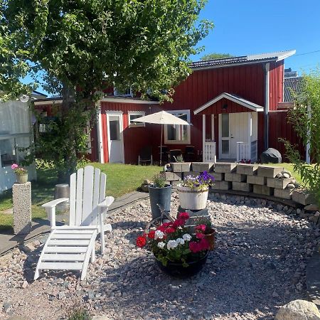 Gardshuset Mitt I Centrala Gaevle Exteriér fotografie