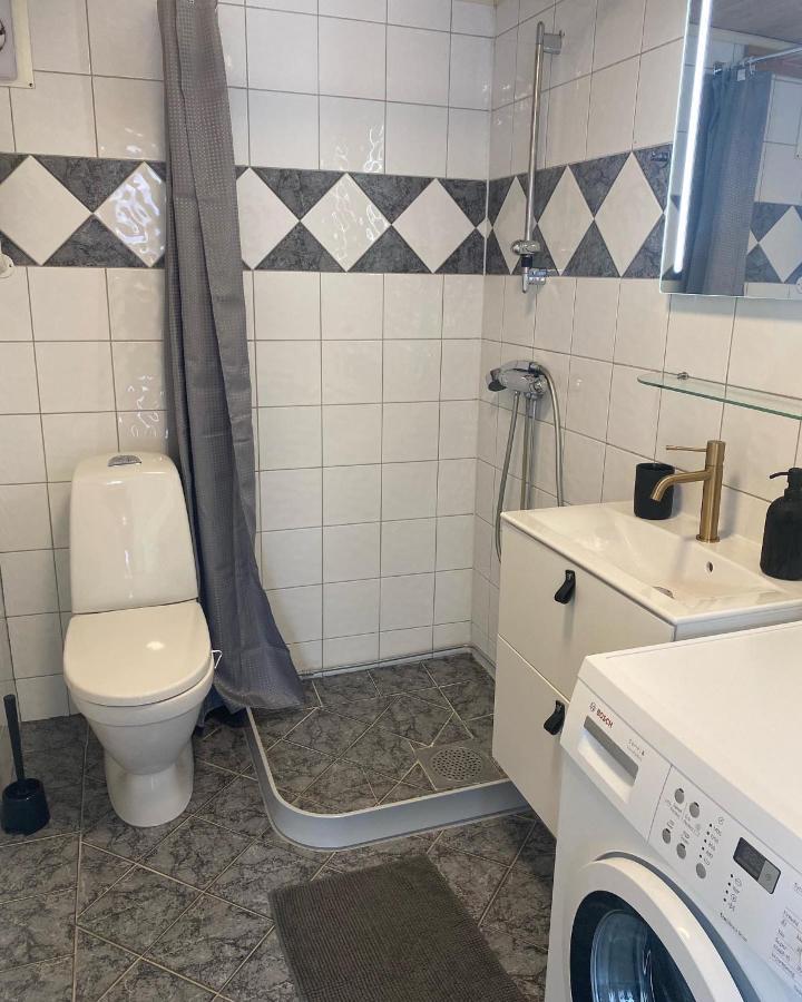 Gardshuset Mitt I Centrala Gaevle Exteriér fotografie
